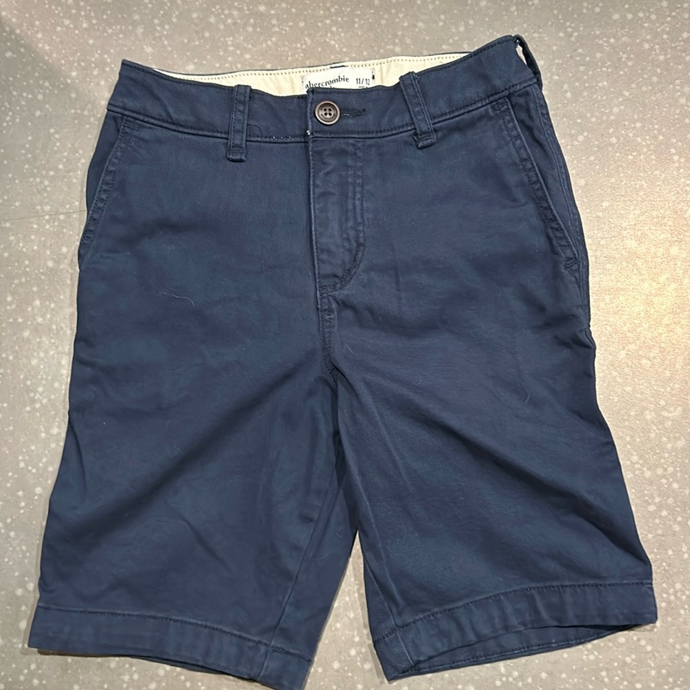 Boys navy blue Abercrombie shorts size 11/12